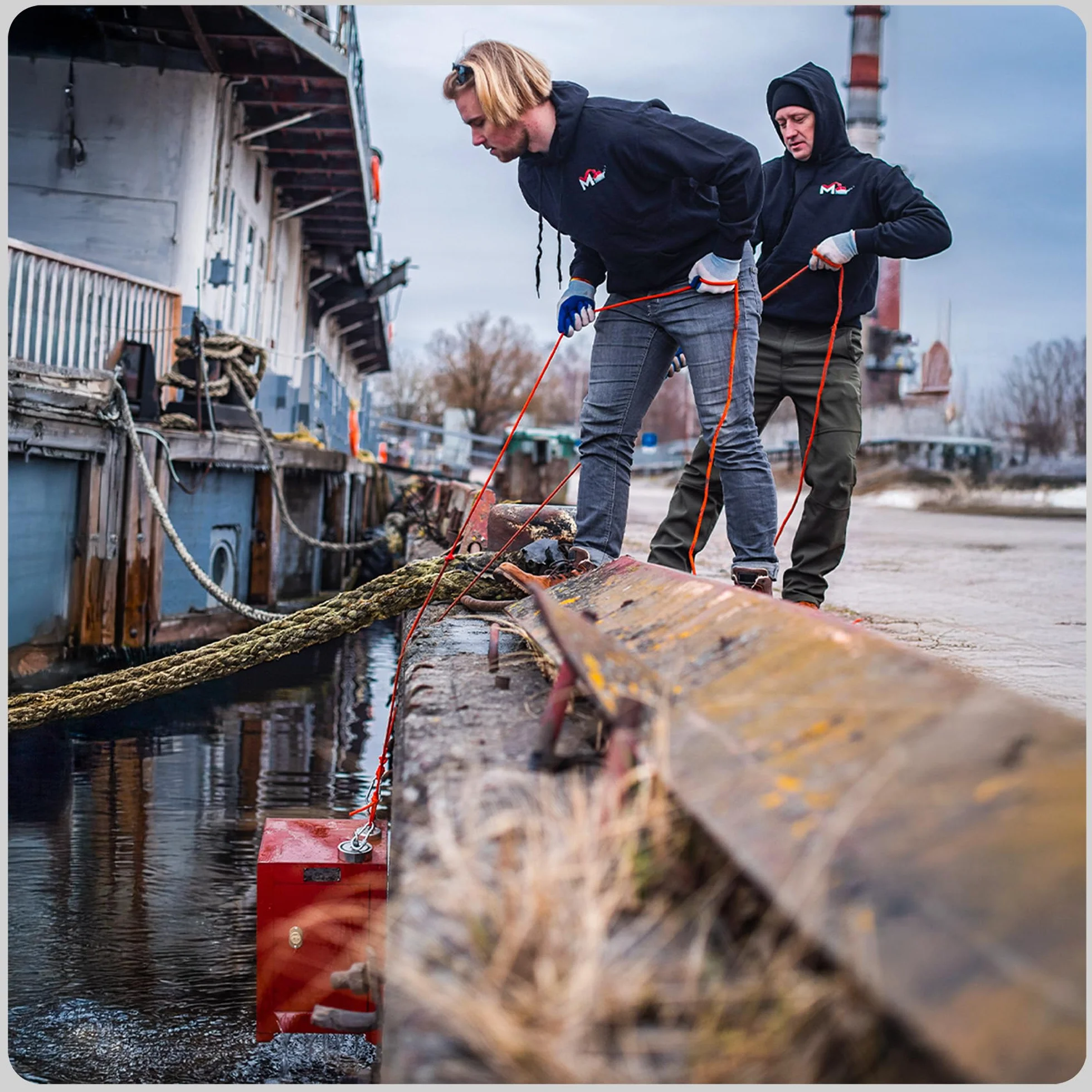 MAGFISHION Magnetfischen Set - 400 KG - Ø90mm - Neodym Magnet mit 2 Seilen, Greifhaken, Handschuhe - Magnet Fischen Angel - Ösenmagnet - Fishing Magnetangel - Magnetangeln Set