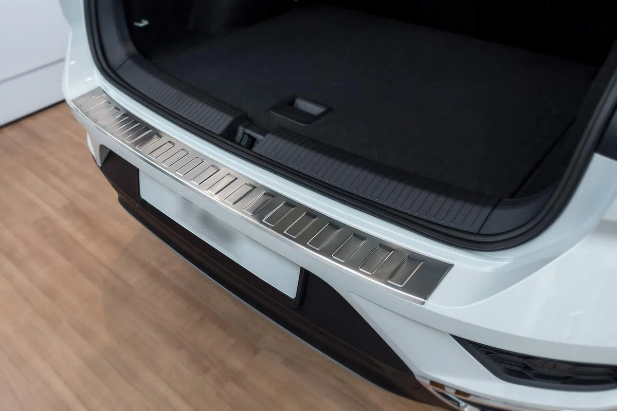 tuning-art BL932 Ladekantenschutz mit Abkantung passend für VW T-ROC Typ A1 2017-2025 / auch passend für das Facelift sowie das Cabrio