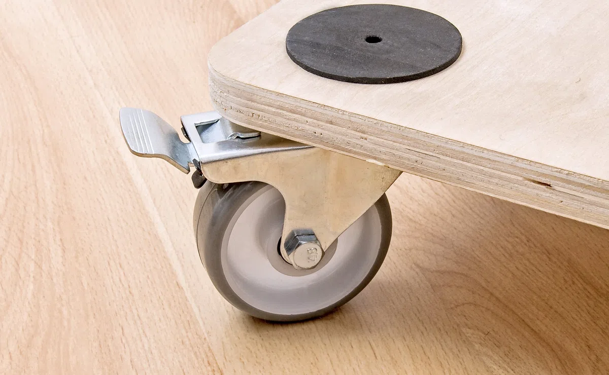 Metafranc Transportroller 590 x 490 mm - 200 kg Tragkraft - Sperrholz - PU-Räder / Möbelroller mit Bremse / Transporthilfe für Umzug / Rollwagen für Möbel-Transport / Kistenroller aus Holz / 822130