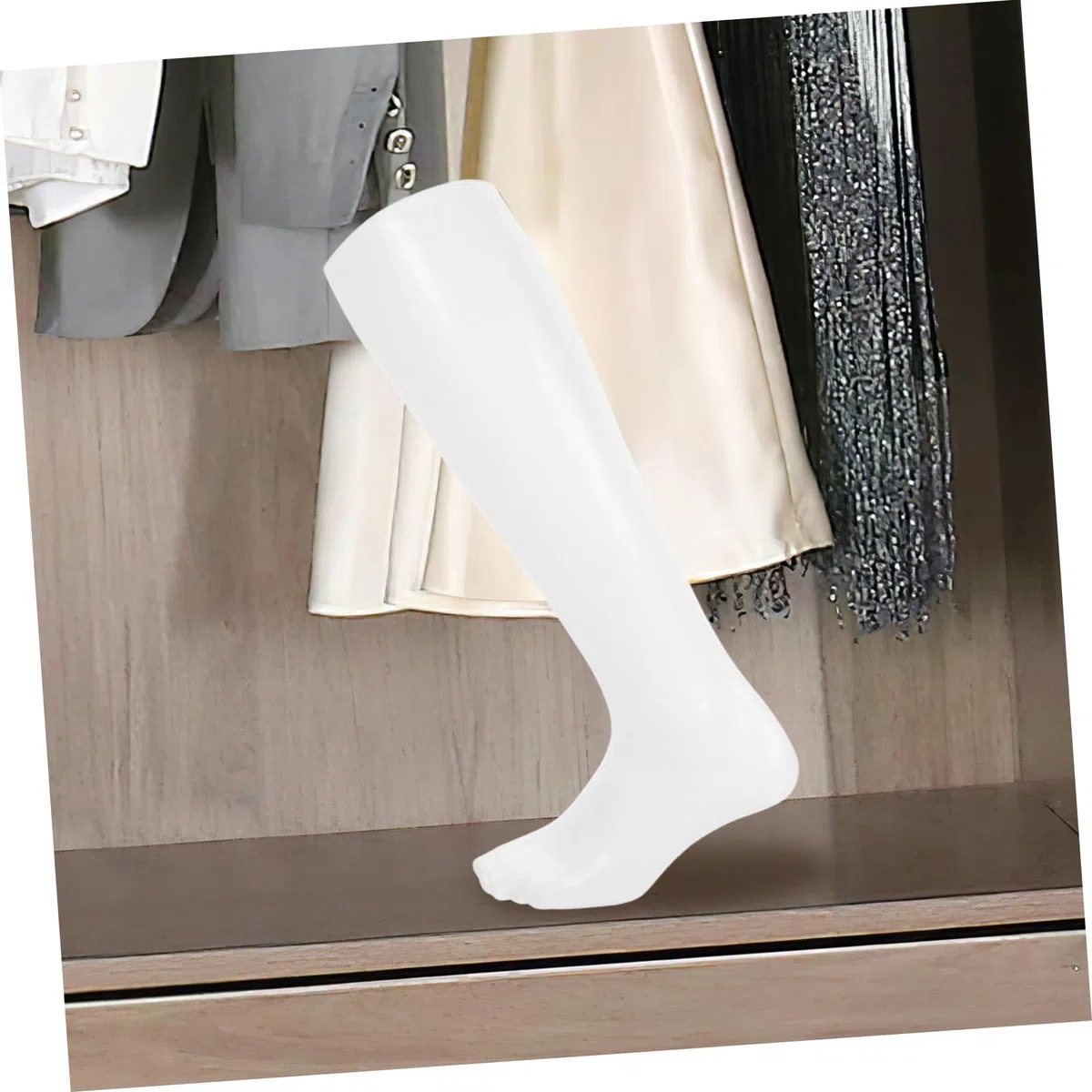 Socken Starkem Effekt und Minimalistischem Dreidimensionalem Fußmodell Weißes Kunststoff Lange mit Design für für Vielseitige Nutzung zu Hause oder Geschäft