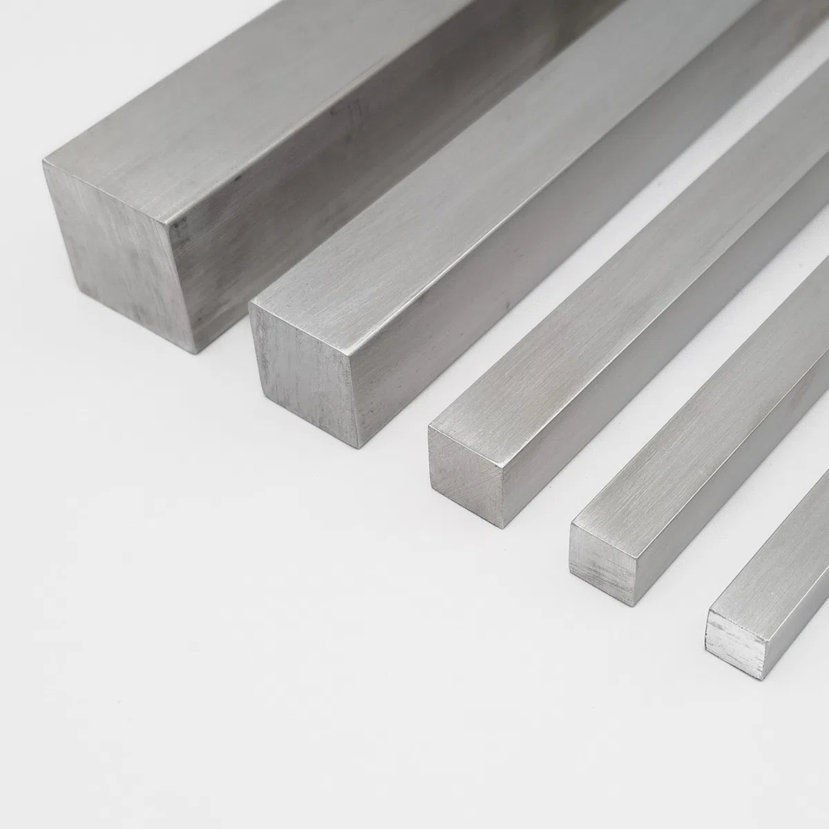 Alu Stange AlMgSi0,5 Aluminium Vierkant 4-kant Stab Vollmaterial Vierkantprofil Kantenmaße 10-30mm, Länge 50-2000mm, 4-kant (Länge: 500 mm = 50 cm, 30x30 mm)