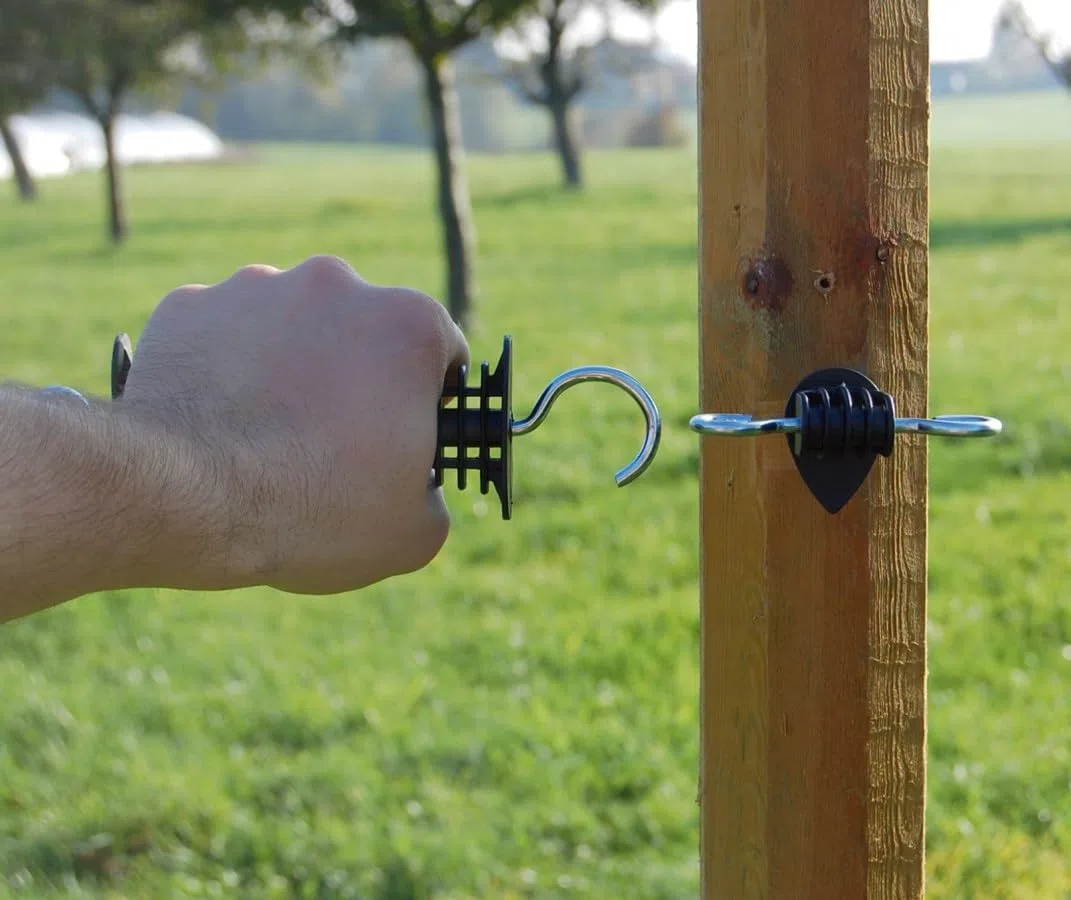 AKO Fencing FlexiGate mit 6 mm Seil, Torsystem, Weidetor, Durchgang, schwarz/rot, bis 7,5 m, Pferdehalter, Landwirte, kein Verdrecken, kein Einklemmen