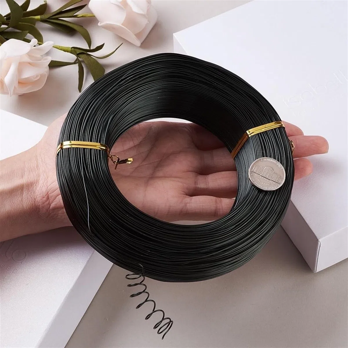 Aluminiumdraht 500 g 0,6/1,2/1,5/2,0/3,0 mm Aluminiumdraht, DIY-Schmuckkomponenten, Zubehör, Finden, Herstellen, Halsketten, Armbänder, Bastelbedarf Basteldraht(Color:Champagne Gold,Size:0.8mm 300m)