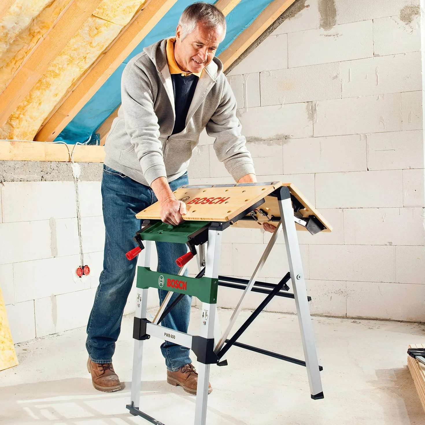 Bosch Arbeitstisch PWB 600 (4 Spannbacken, Karton, max. Tragfähigkeit: 200 kg)