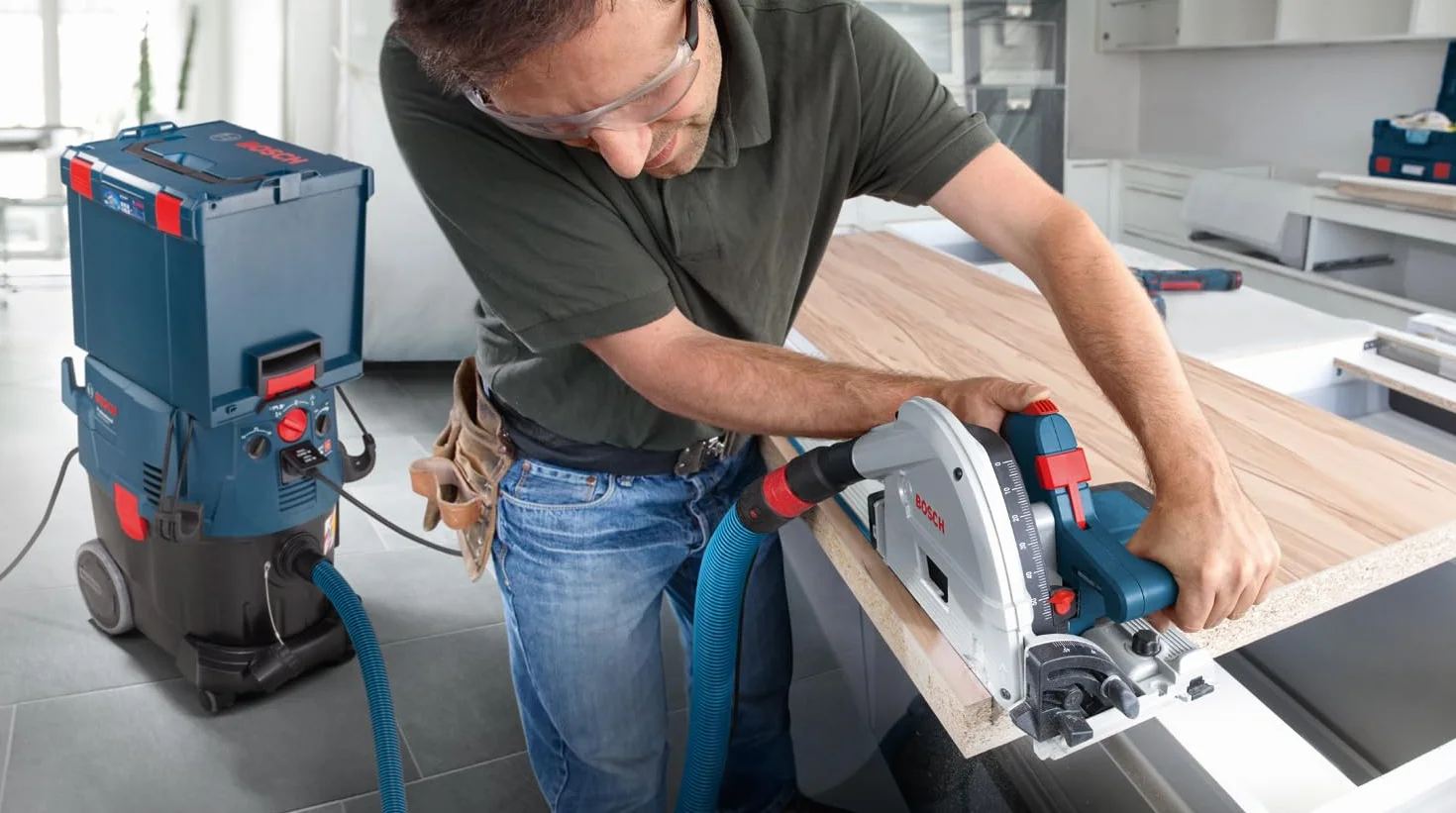 Bosch Professional Nass-/Trockensauger GAS 35 M AFC (Leistung 1200 Watt, 35 L Behälter, 5 m Schlauch)