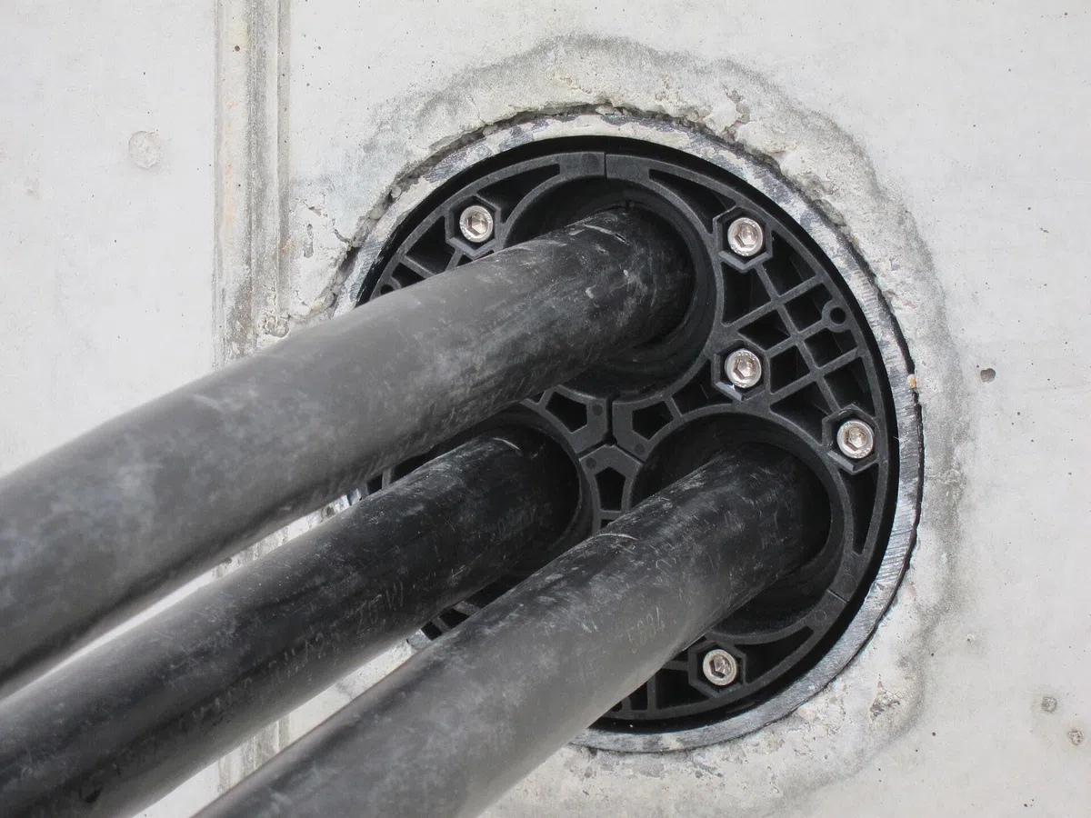 Ringraumdichtung mit Segmentringtechnik 150 mm, für 3x24-54 Kabel/Rohre, HRK150 SSG