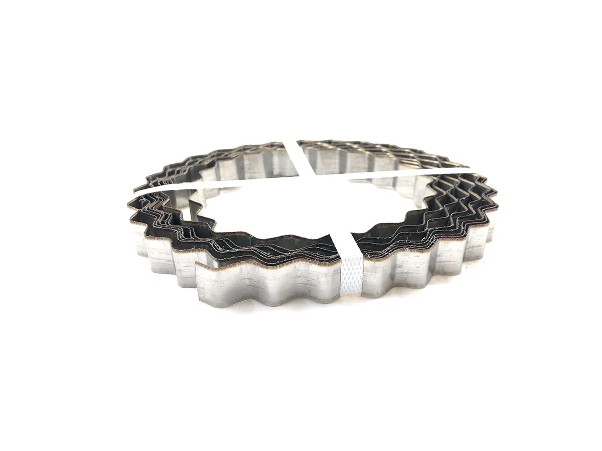 18 mm Edelstahl Wellenband Welleneisen aus Edelstahl optimaler Rissschutz für Bretter Balken Stämme Holzrissschutz Wellenbandeisen (2)