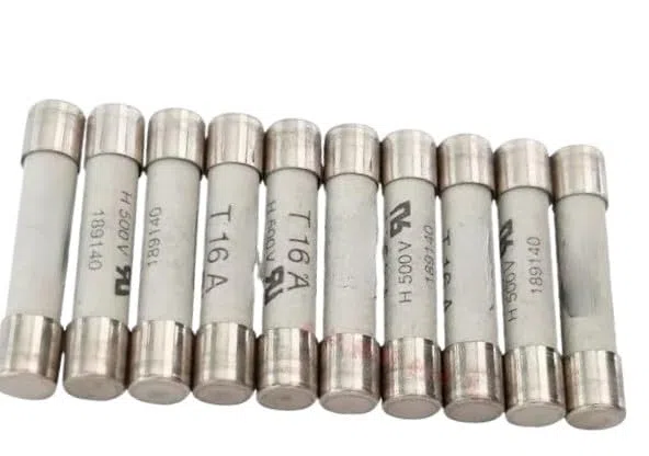 10 Stück Neu for SIBA 7006565 T16A 16A Zeitverzögerungssicherung H500V 6,3 x 32 mm