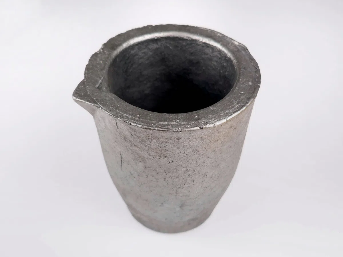 Grafit Tiegel Schmelztiegel für Metallguss mit Ausguss Grafittiegel